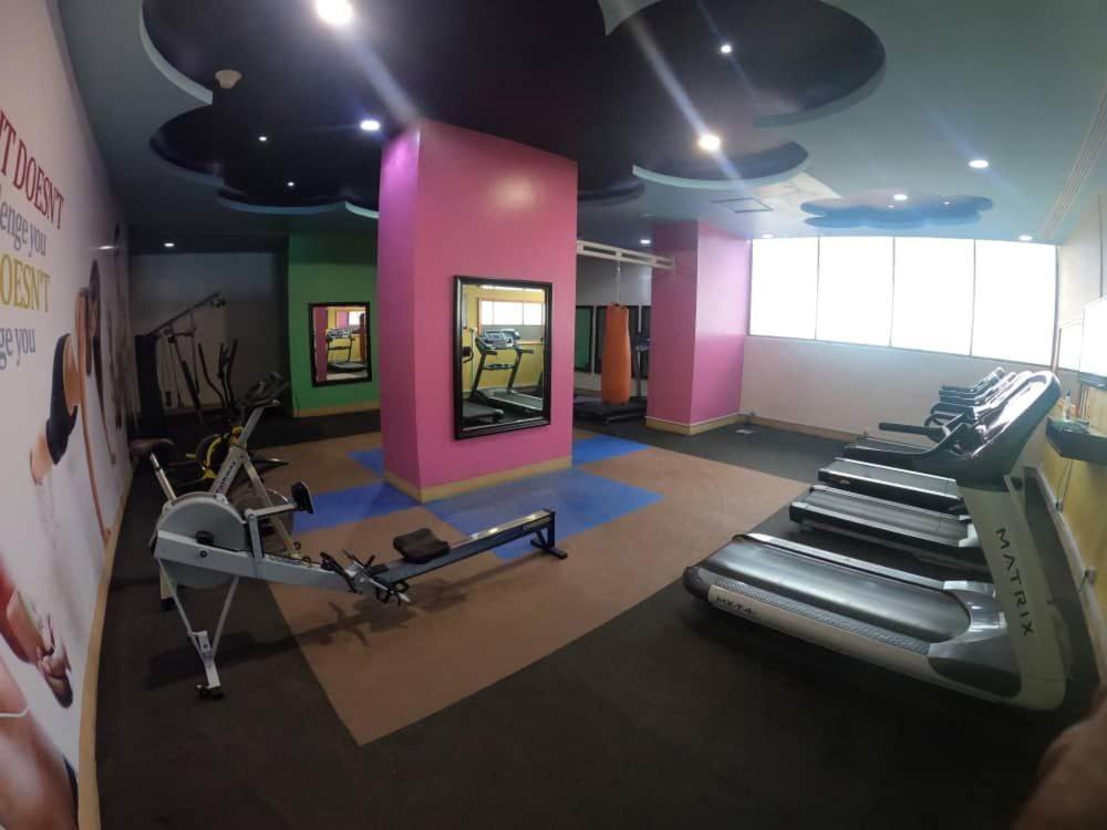 A Lovely Studio Apartment With Gym And Pool Access Dar es Salaam Esterno foto